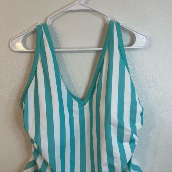 3/$20 🦋 NWOT Kona Sol One Piece Swimsuit Blue Striped Women’s 14W Plus Size - Picture 6 of 7